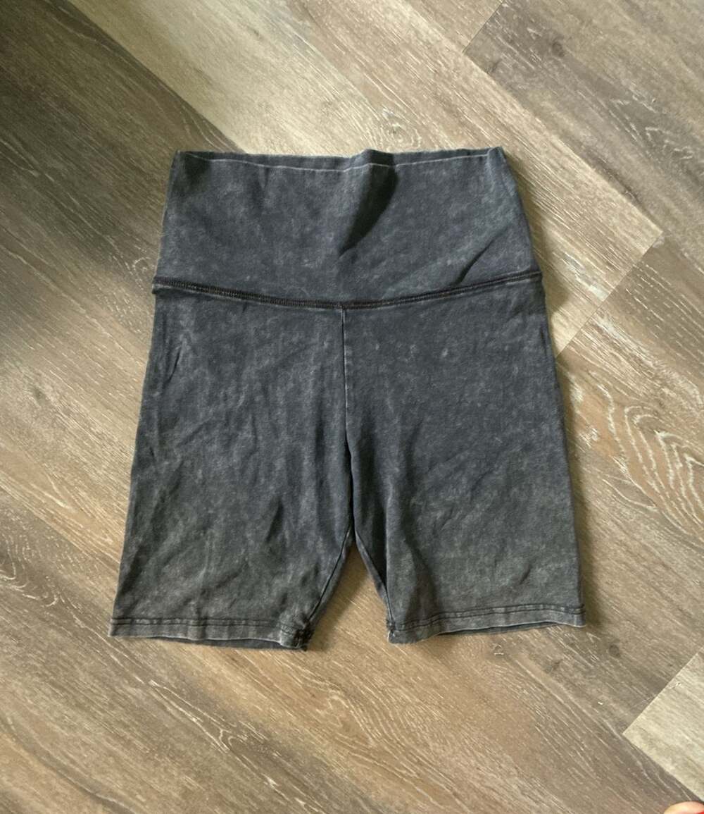 Arie Acid Wash Denim Biker Shorts Dark Gray High Waist
